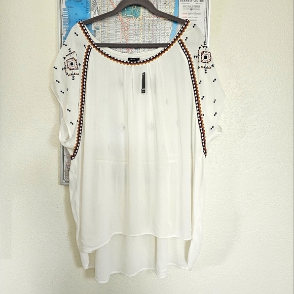 Torrid Embroidered Ivory Crepe Rayon Dolman Blouse Top Sz 3X NWT - Picture 5 of 15